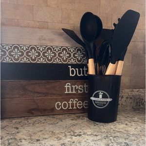 NEW with box: Silicone Utensils Set with plastic Holder.